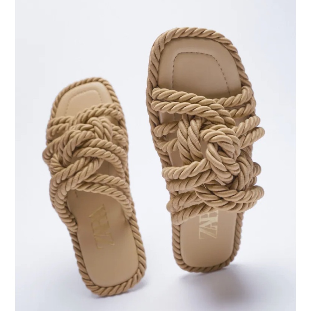 Zara LOW HEEL KNOTTED SANDALS